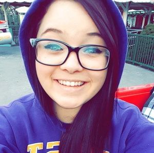 Meet your Posher, Franchesca